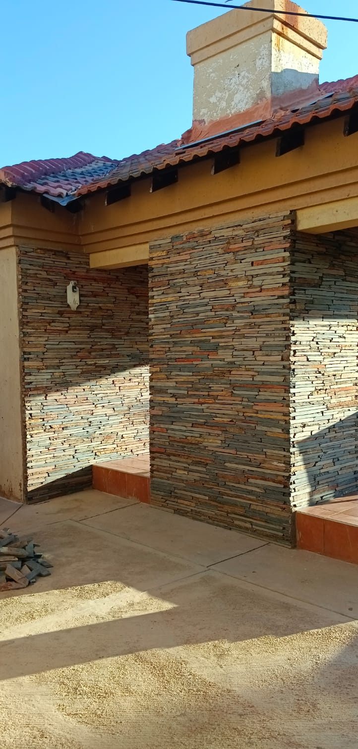 Slate-clad porch walls